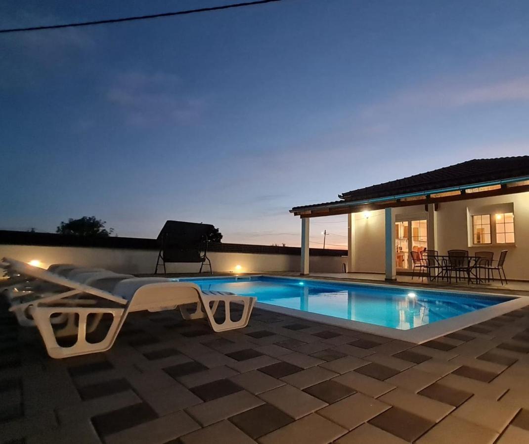 Villa Nagi